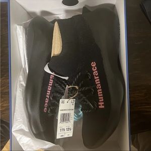NWT Adidas Human Race Size 11.5-Sichona x Pharrell Black Pink Limited Release
